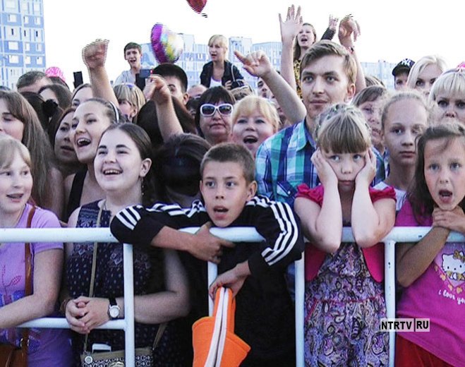 Акула спела на Дне молодежи в Нижнекамске