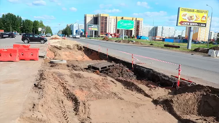 В Нижнекамске увеличивают дорогу напротив ТЦ «Якорь»